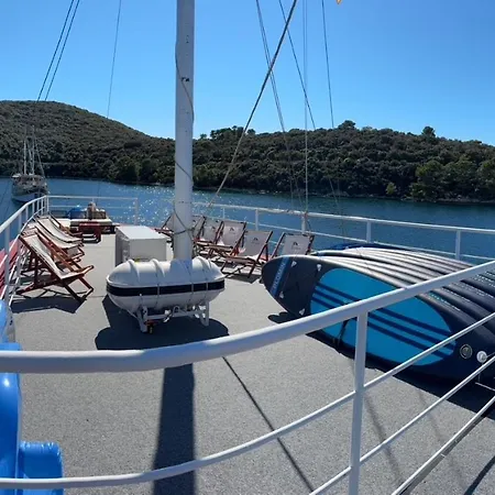 Botel Traditional Gulet, Cruises & Events