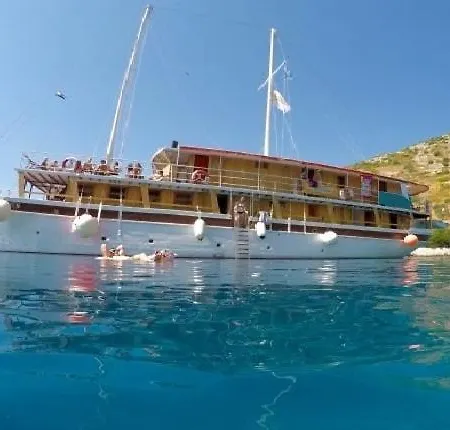 Traditional Gulet, Cruises & Events Hotel na wodzie *