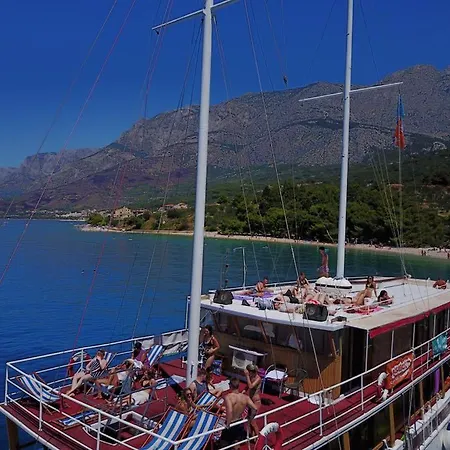 Traditional Gulet, Cruises & Events Hotel en barco